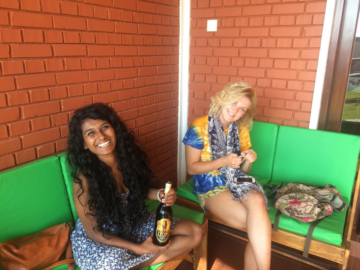 Explore Hostels Negombo Kochchikade Eksteriør billede