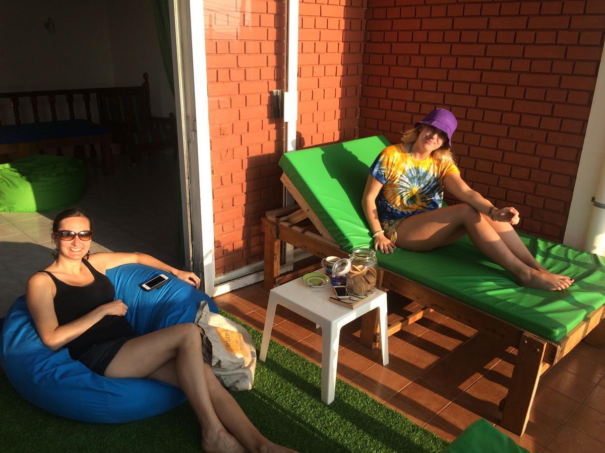 Explore Hostels Negombo Kochchikade Eksteriør billede