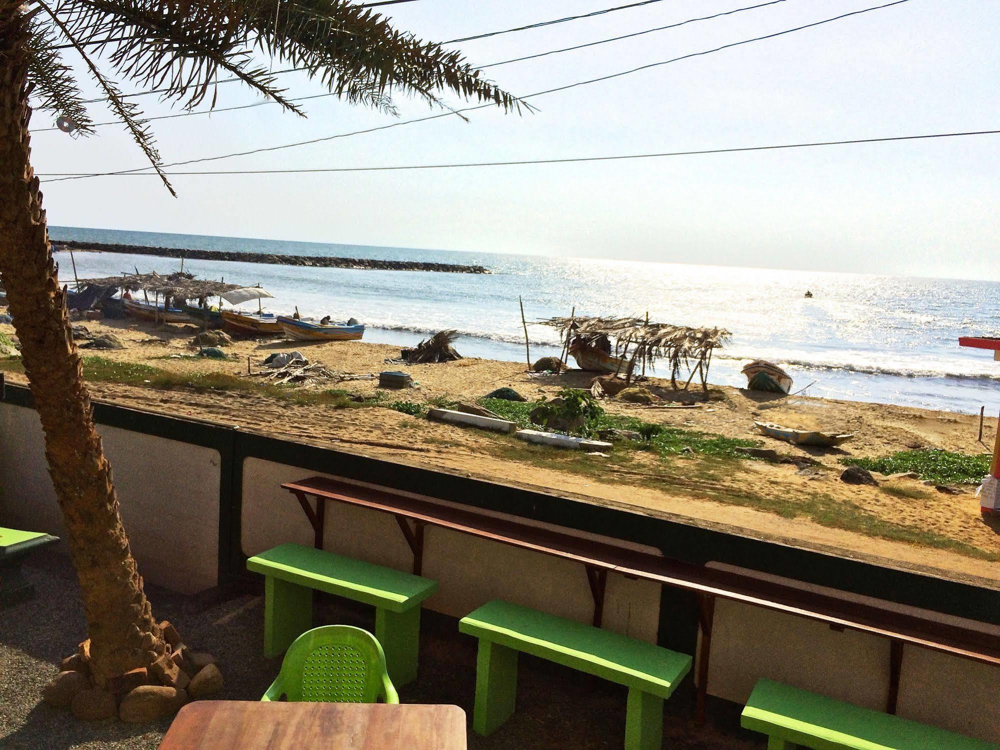 Explore Hostels Negombo Kochchikade Eksteriør billede