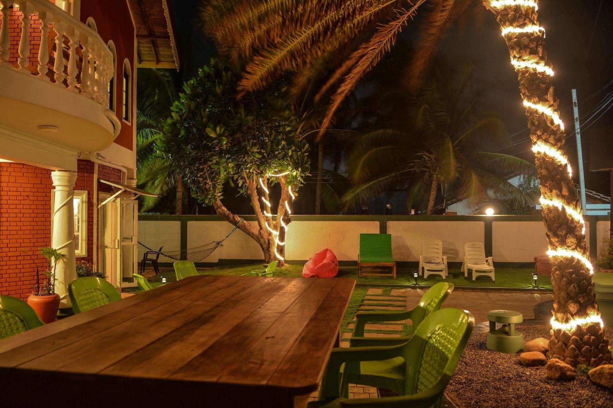 Explore Hostels Negombo Kochchikade Eksteriør billede