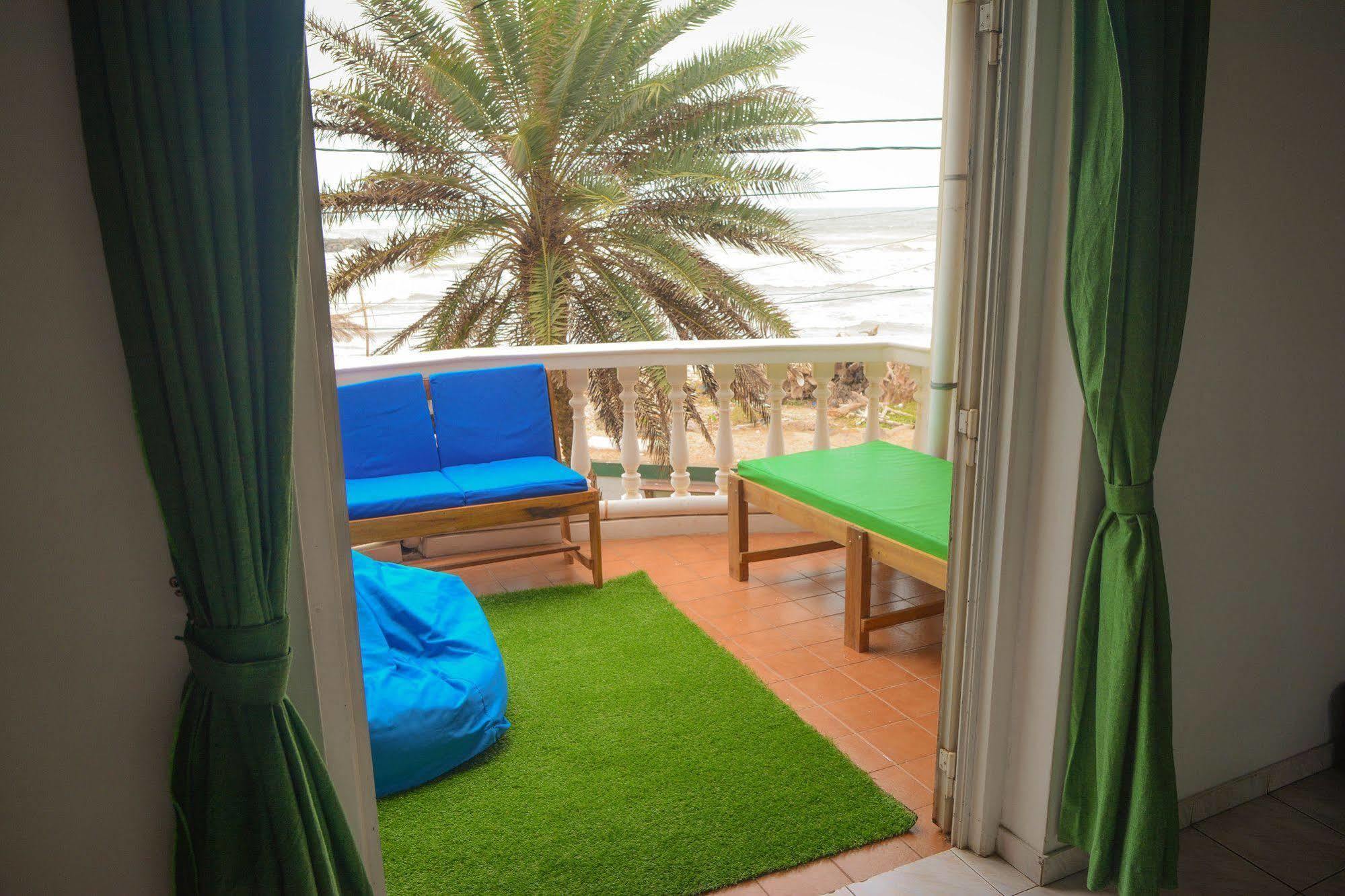 Explore Hostels Negombo Kochchikade Eksteriør billede