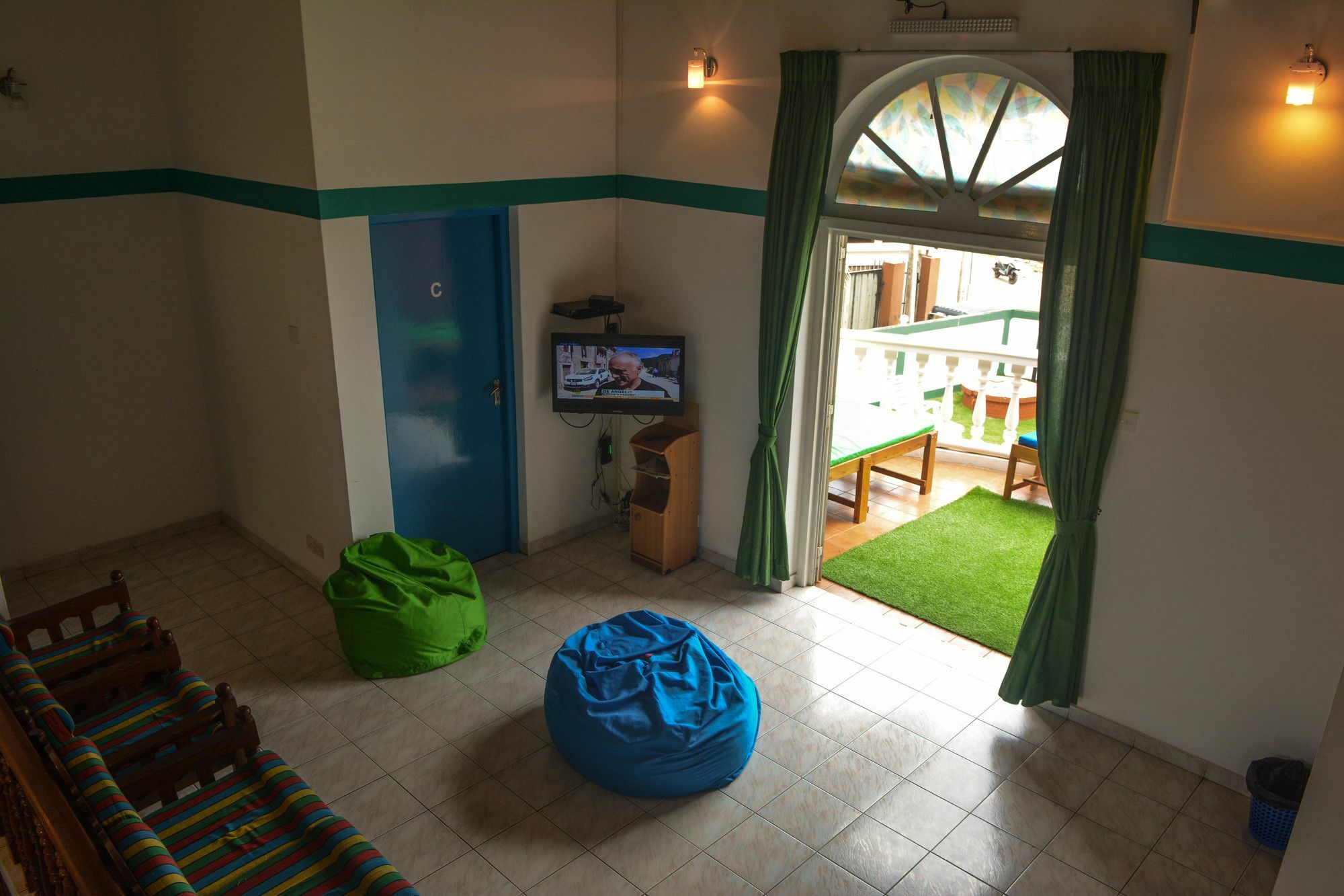 Explore Hostels Negombo Kochchikade Eksteriør billede