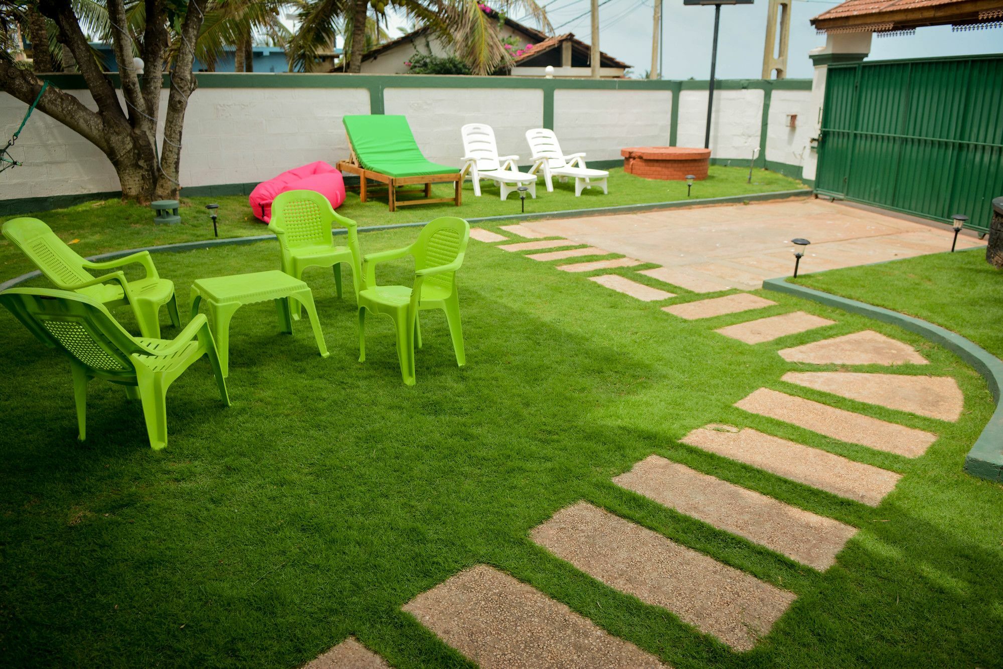 Explore Hostels Negombo Kochchikade Eksteriør billede